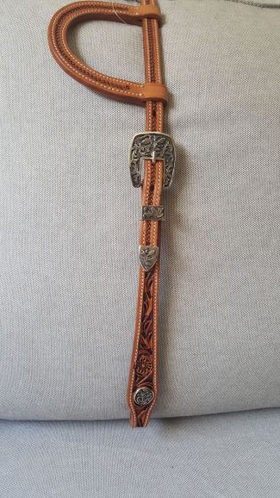 Medium Oil with Antique Finish Two Ear Show Headstall